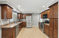 5871 Graydon Drive, Seven Hills, OH 44131