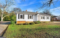 163 Cleveland, Hartwell, GA 30643
