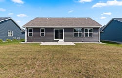 1526 FREEDOM MEADOWS Drive, NEENAH, WI 54956