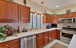 8 Hedgerow Place, New Middletown, OH 44442