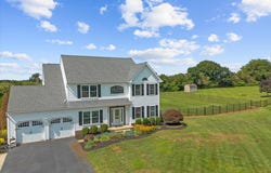 305 BRIARWOOD LANE, SWEDESBORO, NJ 08085