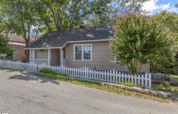 9 Hampton Street, Ware Shoals, SC 29692