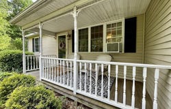 86 Chicopee Dr, Hubbardston, MA 01452