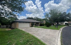 146 Forest DR, Seguin, TX 78155