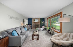 8293 Hyde Court S, Cottage Grove, MN 55016