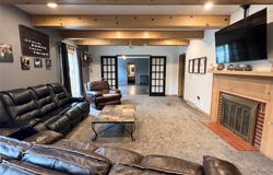 1321 W 13th Street S, Newton, IA 50208