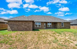 407 Bob White rd, Geronimo, OK 73543