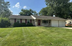 4032 Roselawn Avenue, Columbus, IN 47203