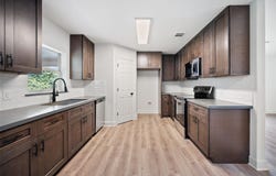 1306 Sunflower LN, San Marcos, TX 78666