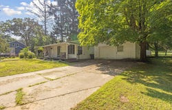 607 W DODGE Street, Greenville, MI 48838
