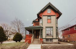 403 N 32nd St, Milwaukee, WI 53208