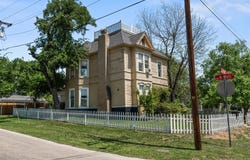 404 E 9th Ave, Belton, TX 76513