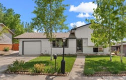 927 E 4th Ave, Longmont, CO 80504