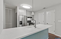 2094 Woodlawn Drive SW 2094, Huntsville, AL 35802
