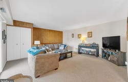 275 GREEN STREET, EDGEWATER PARK, NJ 08010