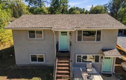 215 N 14th Street, Colorado Springs, CO 80904