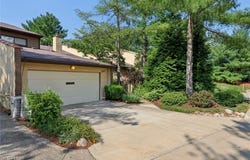 1695 Brookwood Drive, Akron, OH 44313
