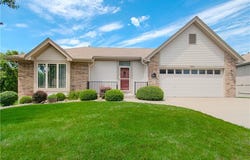 8604 N Chatham Circle, Kansas City, MO 64154