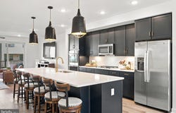 4906 LONGMIRE Way, CHANTILLY, VA 20151