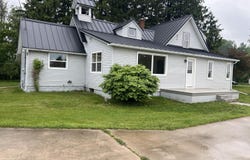 855 E Hansen Road, Scottville, MI 49454