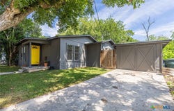 608 San Antonio Avenue, Seguin, TX 78155