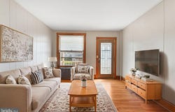 900 RIDGE STREET, EASTON, PA 18042