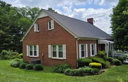 790 S 2nd Street, Wytheville, VA 24382