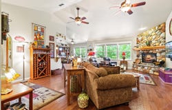 251 Kaneeta Lane, Grants Pass, OR 97526