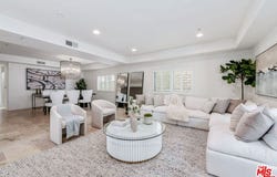 11633 Chenault Street 203, Los Angeles, CA 90049