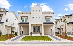 122 Dunes Dr, Mexico Beach, FL 32456