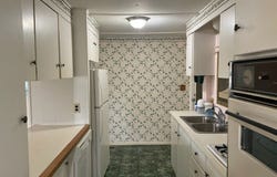 1101 Lakewood Road, Elgin, IL 60123