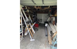 1213 Bowler St, Hiawatha, IA 52233