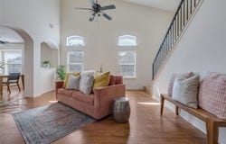 11110 Jim Thorpe Ln, Austin, TX 78748