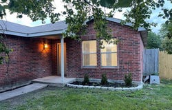 807 Encino Drive, Arlington, TX 76001