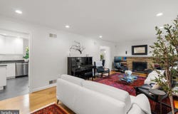 4111 CLAGETT RD, HYATTSVILLE, MD 20782