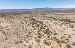 209-09-118 S Jaquar Road, Golden Valley, AZ 86413