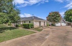 840 Harris Creek Road, McGregor, TX 76657