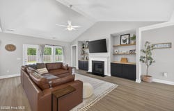 262 Weatherbee W Way, Hampstead, NC 28443