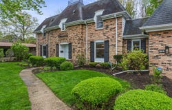16 Lincolnshire Avenue, Danville, IL 61832