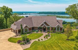 1581 Silver Oak Court, Hazel Green, WI 53811