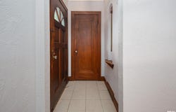 2917 FARNAM Street, Davenport, IA 52803