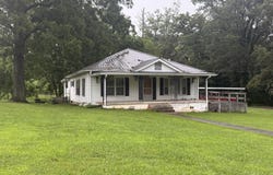 801 Chisolm Avenue, Bridgeport, AL 35740