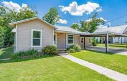 505 Hereford Street, Glen Rose, TX 76043