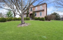 2800 SW Twincreek Court, Blue Springs, MO 64015