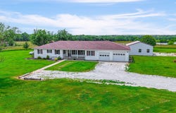 1391 County Road 2470, Moberly, MO 65270