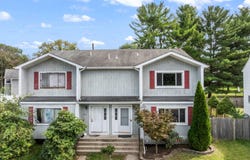 102 BENJAMIN Court, DAYTON, NJ 08810