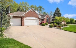 454 Breconshire Drive, Saline, MI 48176
