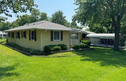 346 Fairfax Drive, Lebanon, MO 65536