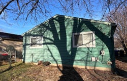 26235 Southwestern Highway, Redford, MI 48239