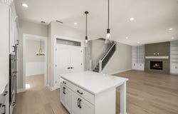 4998 NW DEERHAVEN TER, Portland, OR 97229